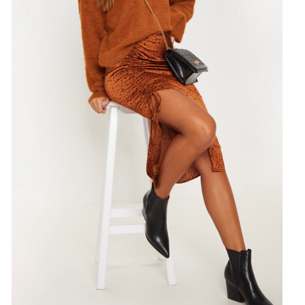 PrettyLittleThing Rust Satin Ruched Midi Skirt